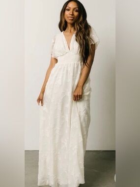 Baltic Born NWT Cream Floral V-Neck Evelyn Maxi Dress Size XL